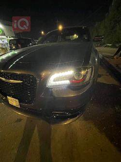 کرایسلەر 300